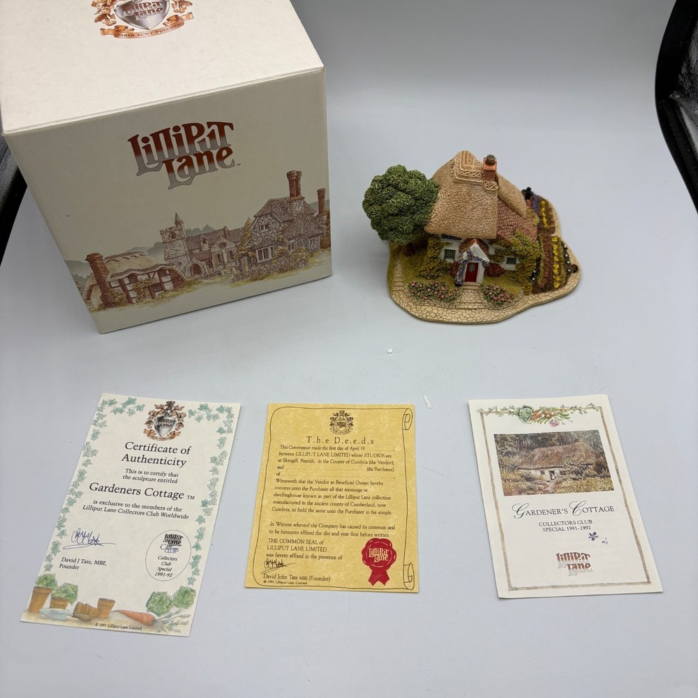 Lilliput Lane Gardeners Cottage 1991/92 Collectors Club Box Deeds COA England